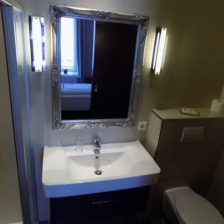 Szálloda Garni Eifeler Hof 3*