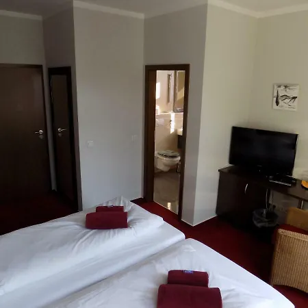 Garni Eifeler Hof Hotel 3*